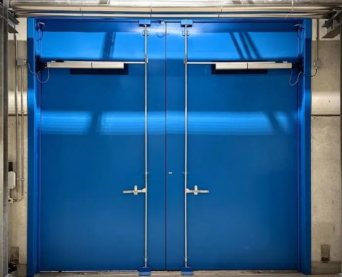 Porta tagliafuoco REI a due ante a Torino